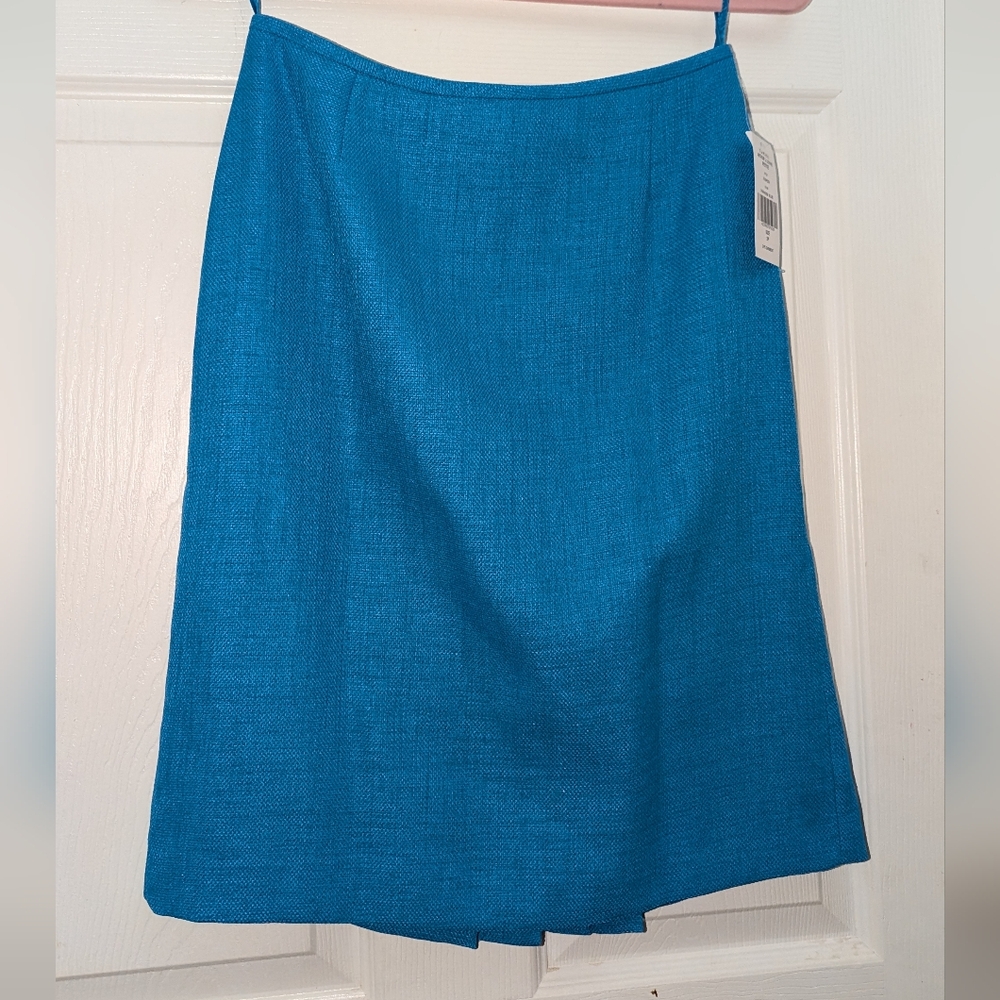 NWT Blue Tahari Skirt